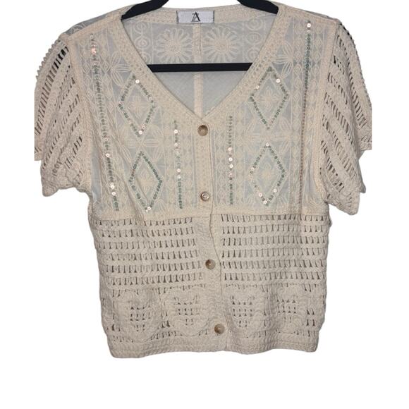 Boho Beige Crochet 100% Cotton Button V-Nec Top-NWOT - Picture 1 of 4